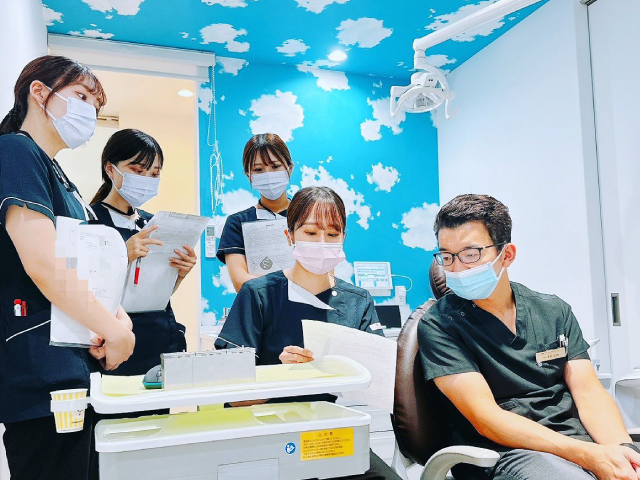 独自の教育機関「BDC Academy」と「ブラザー制度」｜野洲U歯科・矯正歯科｜